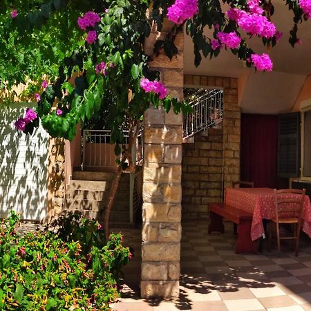 Apartmani Leon Biograd Na Moru Eksteriør bilde