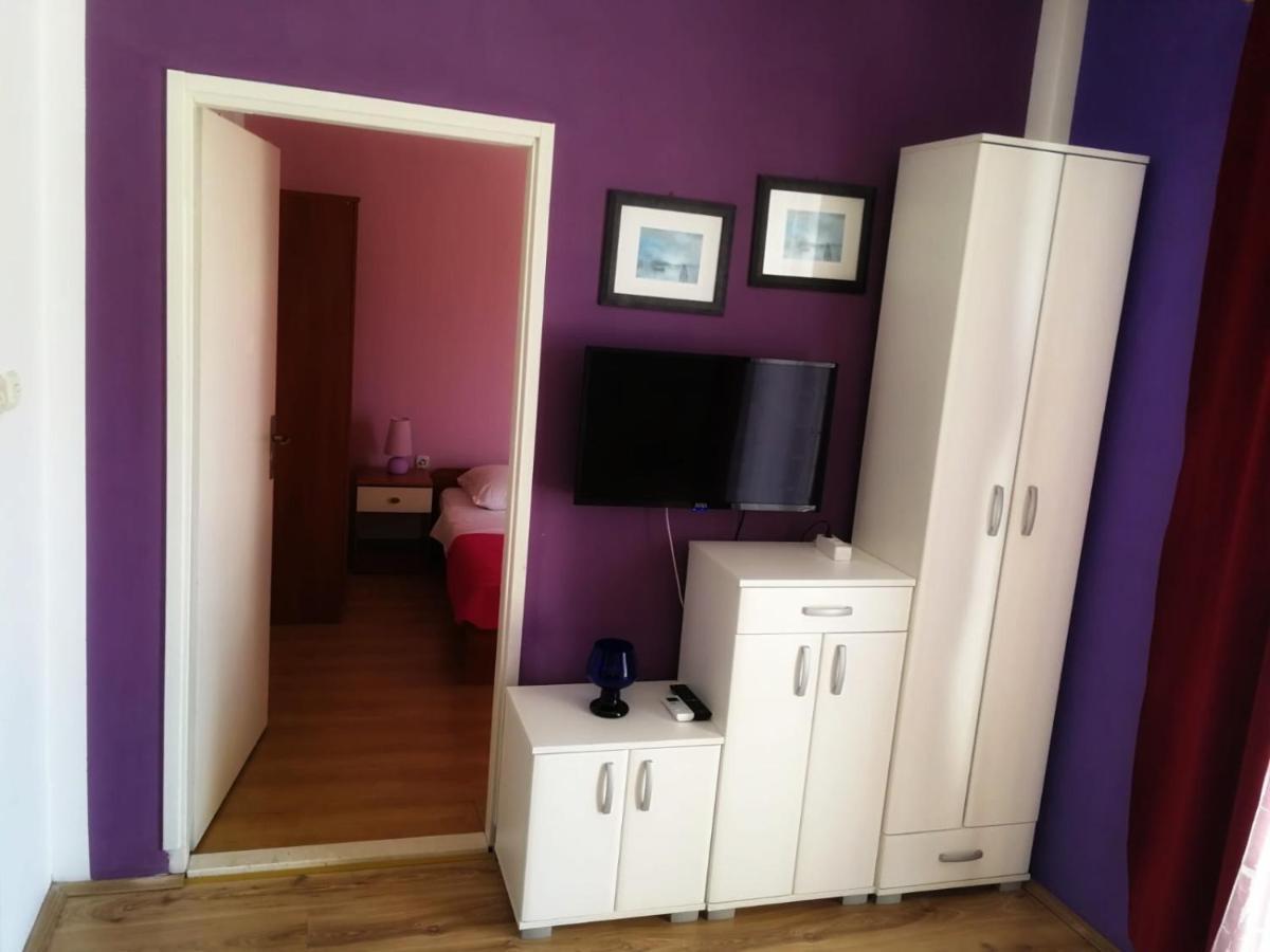 Apartmani Leon Biograd Na Moru Eksteriør bilde