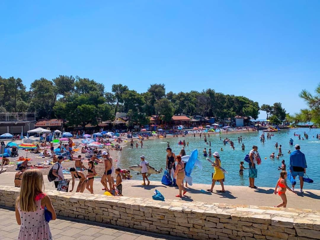 Apartmani Leon Biograd Na Moru Eksteriør bilde